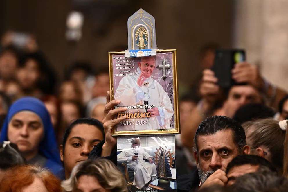 Francisco, el argentino eterno: la misa en Luján, las historias de fe y el eco de un Papa que nunca se fue